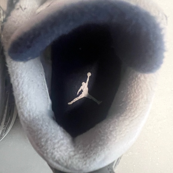 Kid Jordan’s - gently used. - Picture 5 of 6